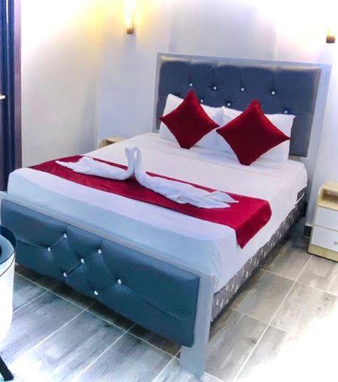 פוארטו פלטה Hotel Reloj מראה חיצוני תמונה